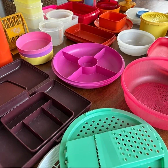 HUGE LOT - VINTAGE TUPPERWARE